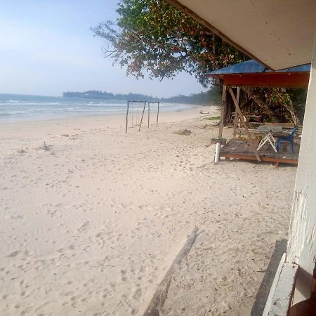 Tumombuvoi Homestay Tiga Papan Екстер'єр фото